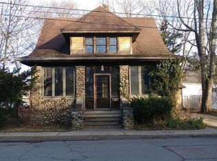 10 Strong Ct, Plainville, CT 06062