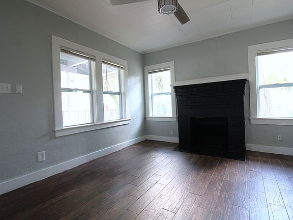5th image of 725 Putnam Ave
