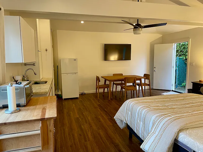 3721 Lankershim Blvd #ADU — Photo 9