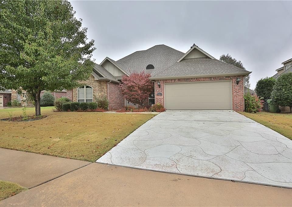 1st image of 5709 S Berry Farm Dr