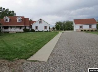 650 Raintree Dr, Riverton, WY 82501