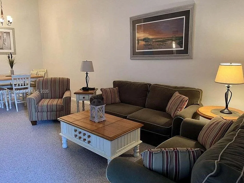 Chasewood Of Jupiter Cond — Photo 3
