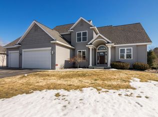 3751 Stoneridge Dr, Traverse City, MI 49684