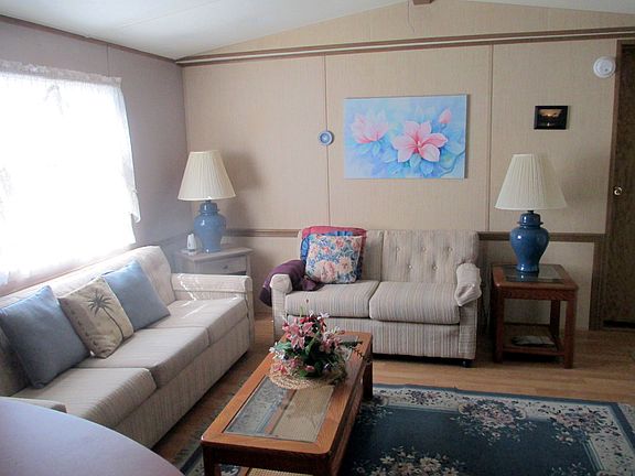4th image of 67 Wintergreen Drive