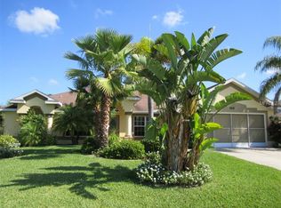 268 Long Meadow Ln, Rotonda West, FL 33947