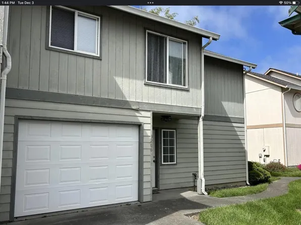 3266 Matthew Ln, Fortuna, CA 95540
