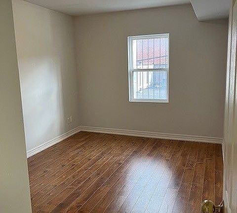 3rd image of 443 Danforth Ave