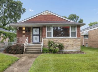 9 E 144th St, Riverdale, IL 60827