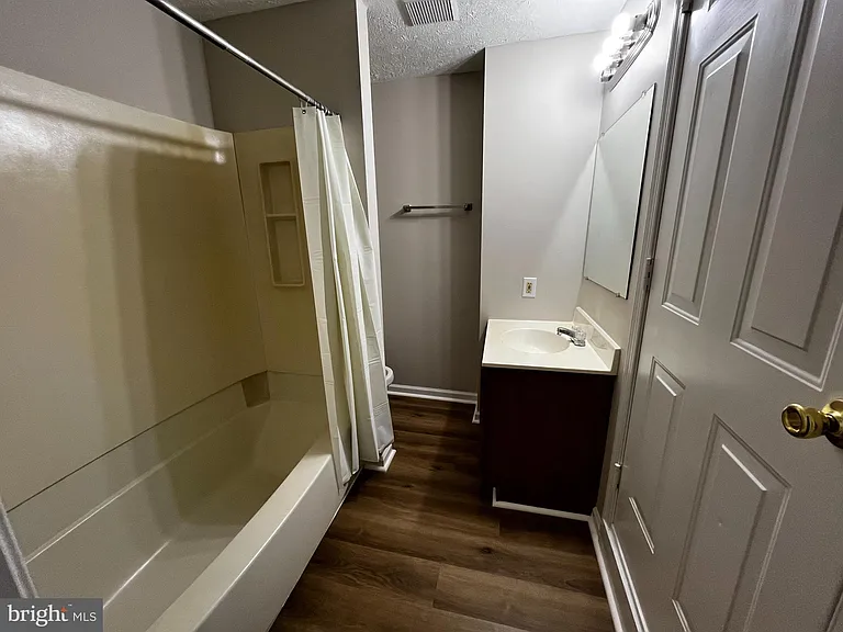 7889 Main St #1 — Photo 9