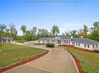 10 W Coventry Rd, South Charleston, WV 25309