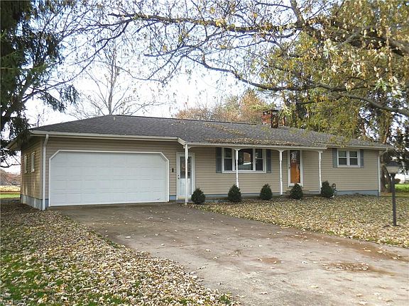 3rd image of 7565 Ivydale Ave NW