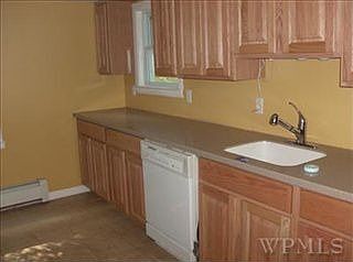 4th image of 7 Glenna Dr