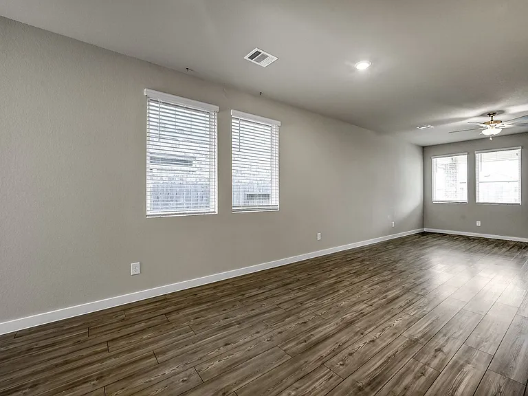 9522 Sugar Berry Dr — Photo 13