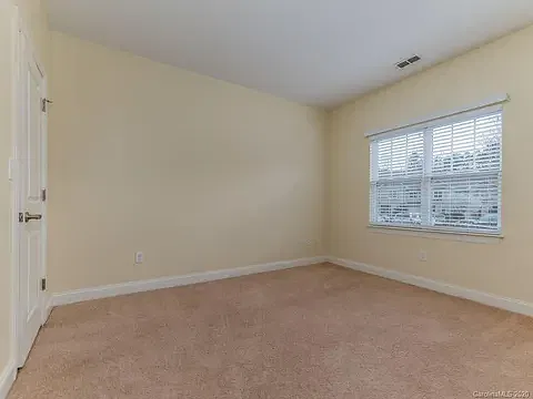 2 bed, 1222 sqft, $975 — Photo 2