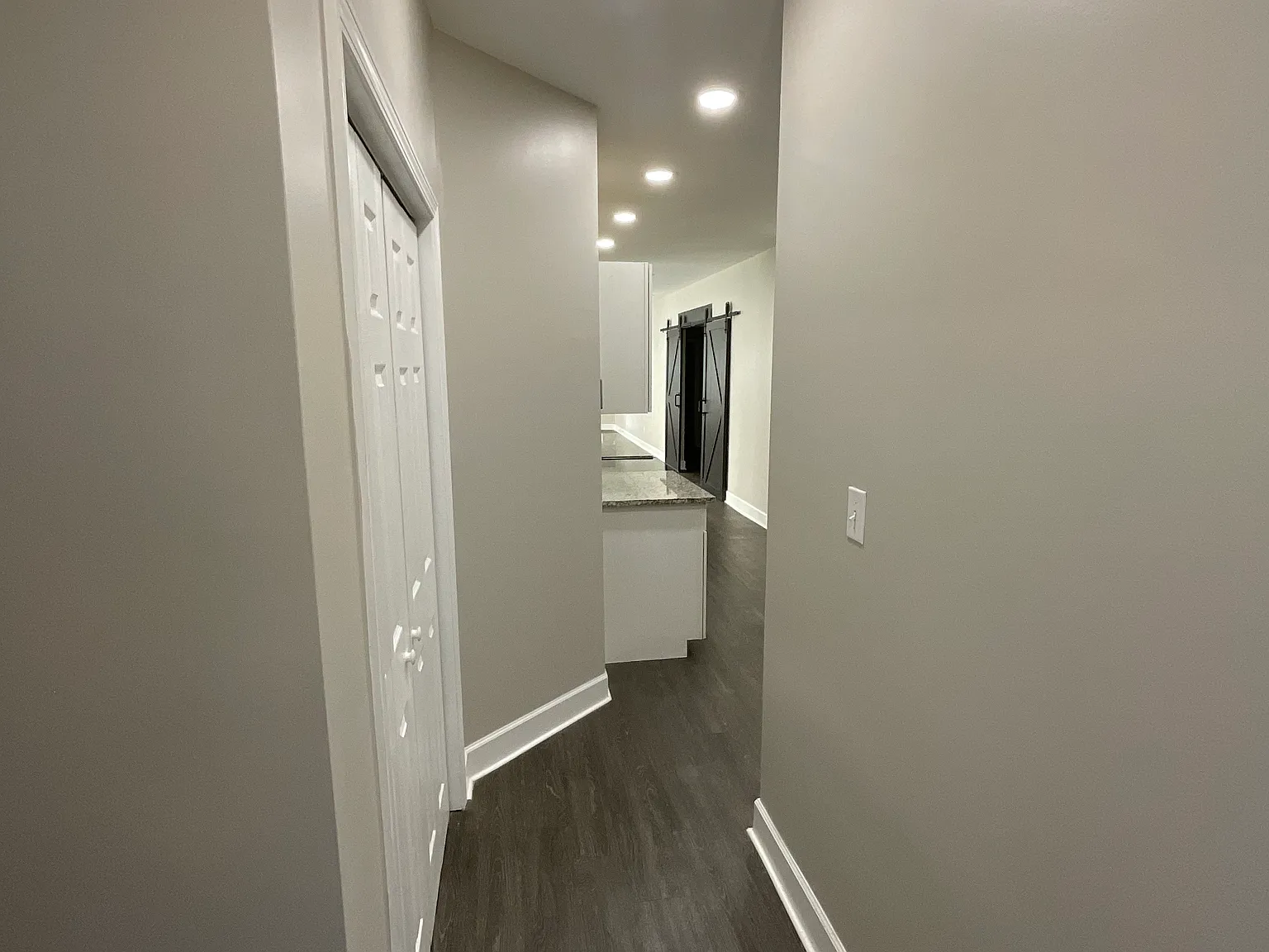 320 W 29th — Photo 2