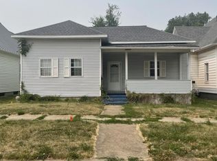 605 E Main St, Clinton, IL 61727