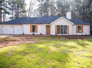 565 Forest Rd, Covington, GA 30016