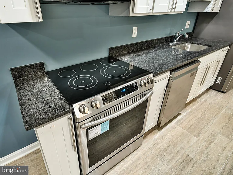 2010 Alice Ave #101 — Photo 11