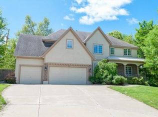 4705 Canaan Lake Cir, Kansas City, KS 66109