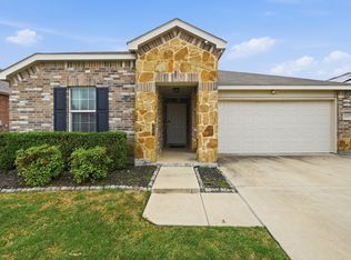 10001 Amosite Dr, Fort Worth, TX 76131