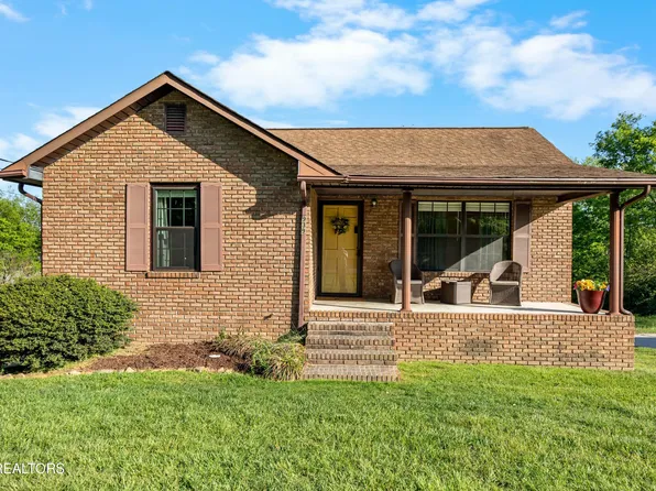 939 Fowler St, Clinton, TN 37716