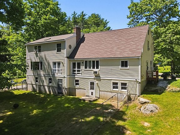 4th image of 14 Terra Ln
