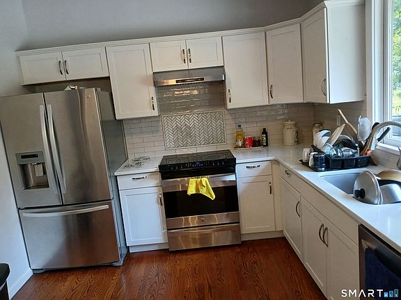 4th image of 40 Huckleberry Hill Road