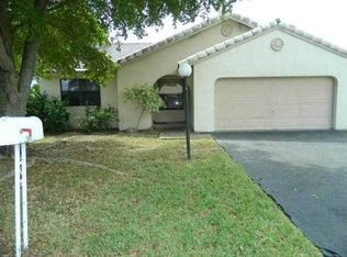 5941 Devon Ln, Davie, FL 33331