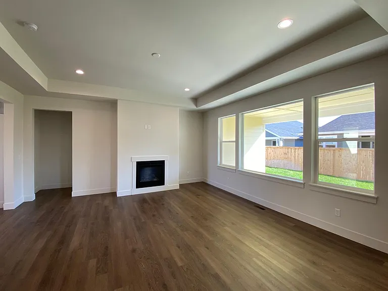 1604 Wyatt Earp Ct — Photo 11