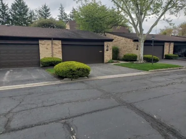 4552 Arlingate Dr E, Columbus, OH 43220