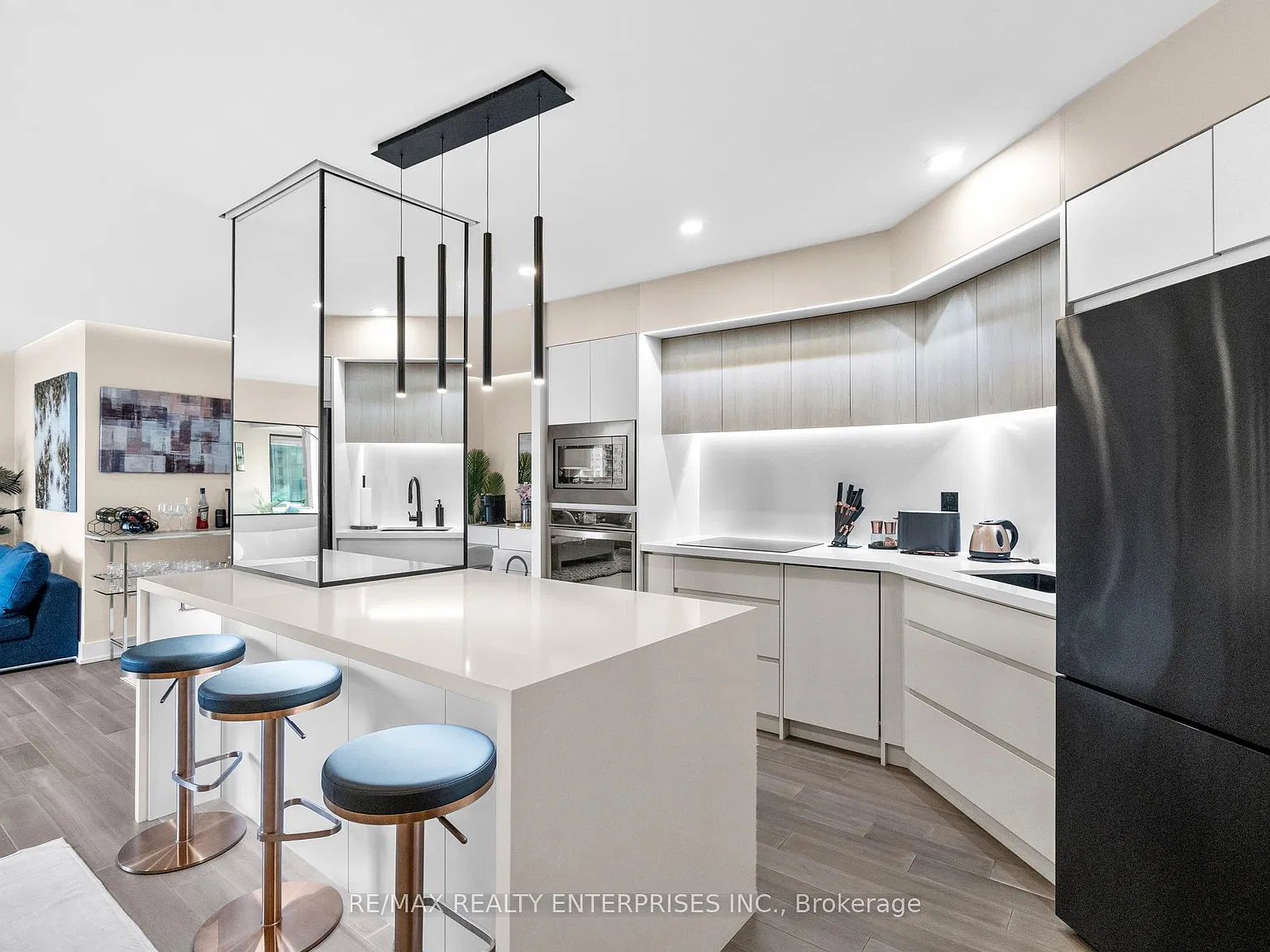 2 bed, $4,250 — Photo 4