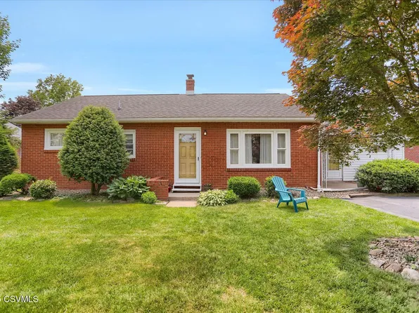 909 Saint Paul St, Lewisburg, PA 17837