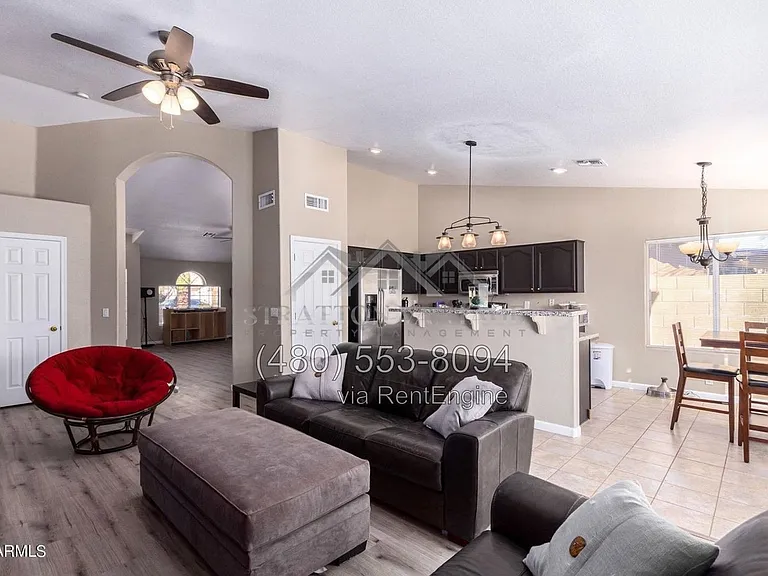 2195 E Sherri Dr — Photo 6