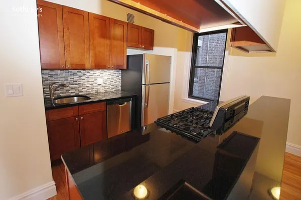 Rented by Sotheby's International Realty | media 15