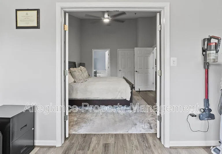 171 Somervelle St #406 — Photo 21