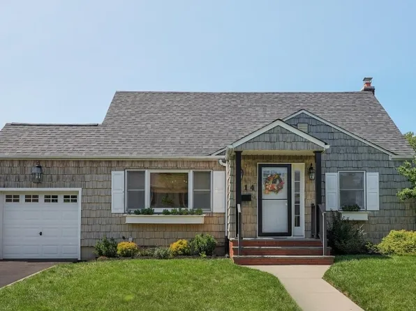 614 Fairway Rd, Linden City, NJ 07036