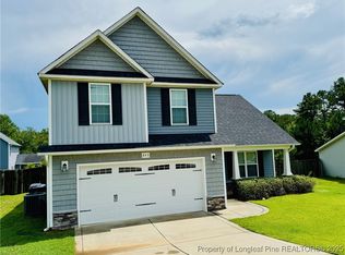 843 Screech Owl Dr, Hope Mills, NC 28348