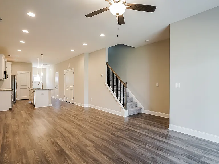 7244 Bellacroft Dr — Photo 7
