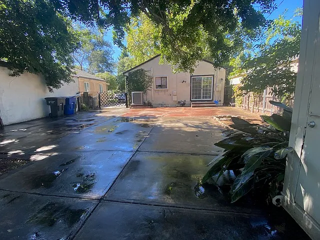765 8th Ave — Photo 13