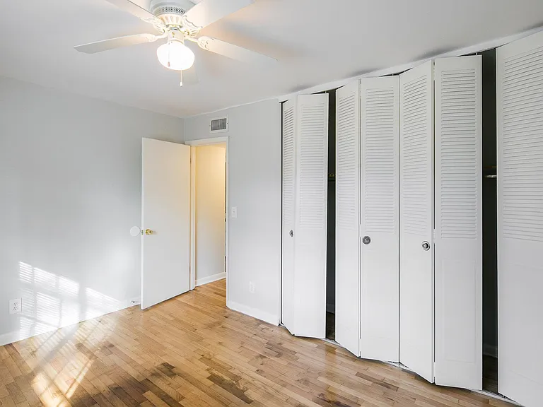 3 bedroom Bedroom