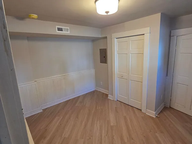 222 N Hamilton St — Photo 13