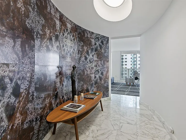 2751 S Ocean Dr #505N — Photo 2