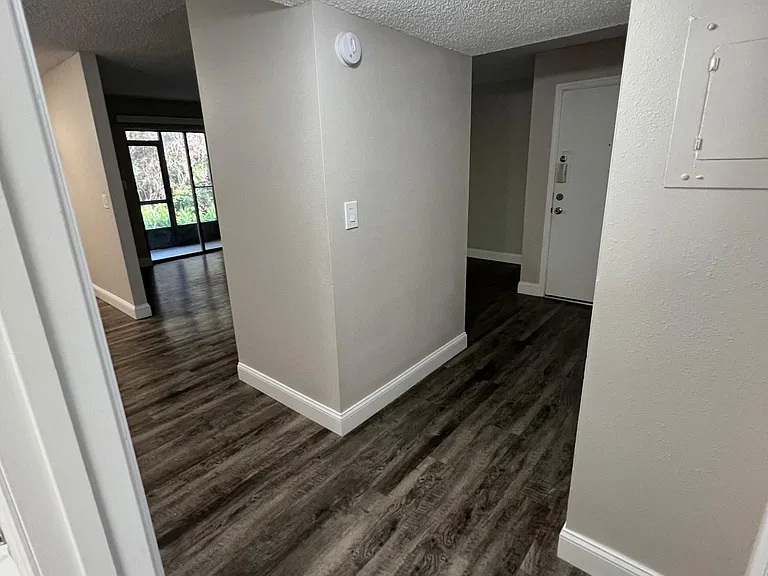 Oakbrook Village Apartments — Photo 50