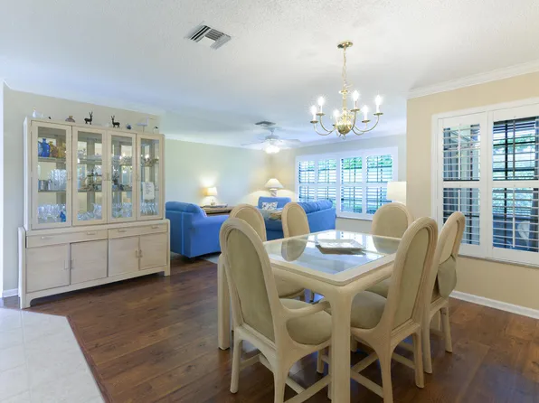 3276 Jog Park Drive #33, Greenacres, FL 33467