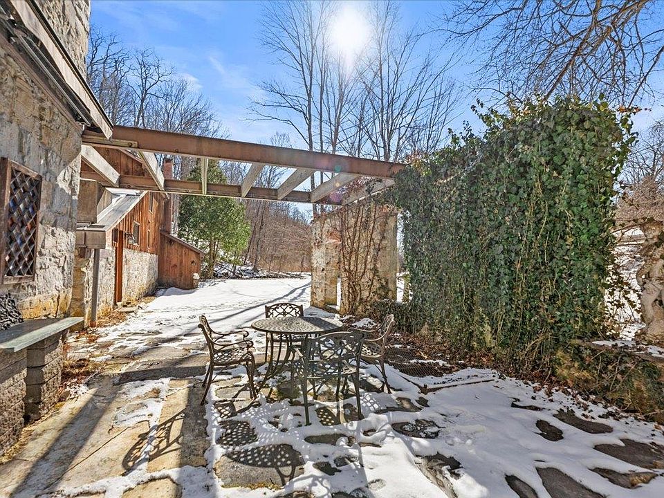 53 Haviland's Privilege Road Unit E, North Bennington, VT 05257 Zillow