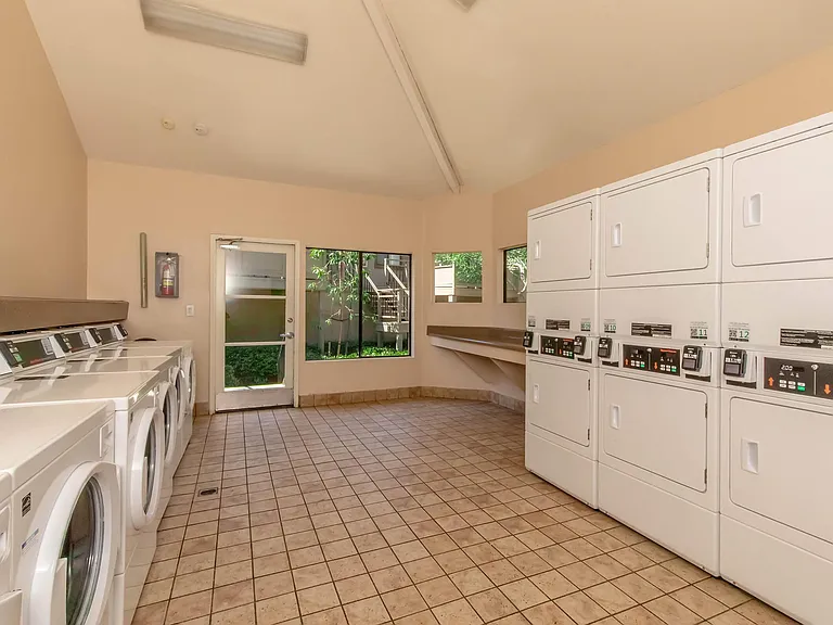 Westridge Apartment Homes — Photo 11