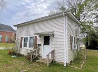 418 E Montgomery St, Gaffney, SC 29340