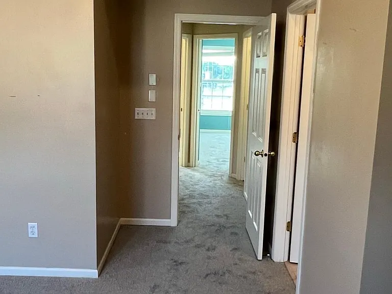 7866 Old Carriage Ct #7866 — Photo 24