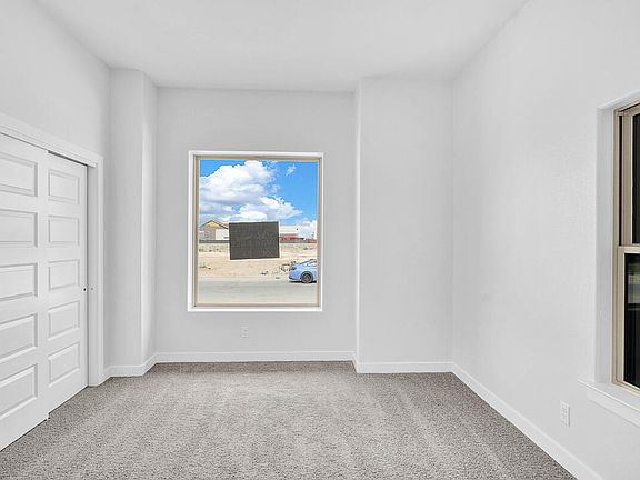 4th image of 13405 Emerald Glass Dr