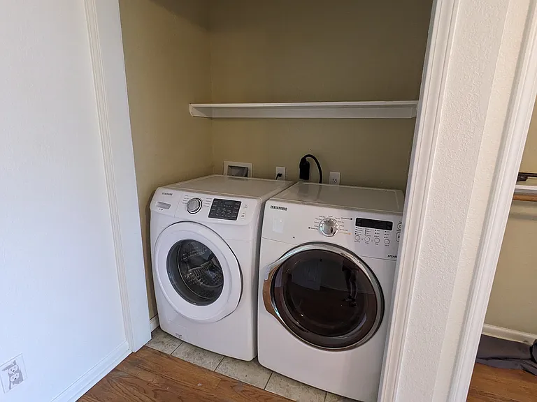 549 W Merriweather St — Photo 18